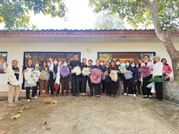 พช.ทุ่งหัวช้าง ดำเนินกิจกรรมฝึกอบรมอาชีพครัวเรือนที่มีปัญหาด้านอาชีพและรายได้ตามแนวทางการสร้างสัมมาชีพชุมชน ประจำปีงบประมาณ 2569 วันที่ 2